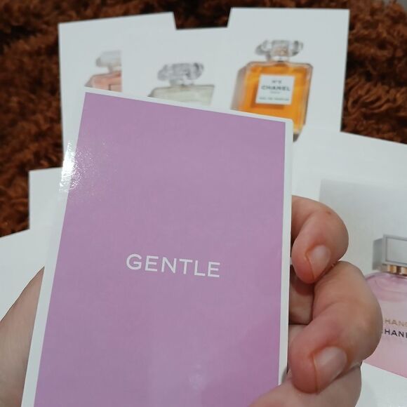 Chanel Playing Card Game - Picture 5 of 9